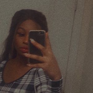 Meet your Posher, Rihana